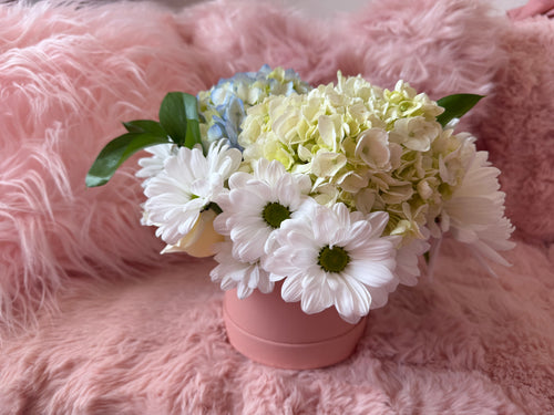 Diva Flaura Signature Bloom Box